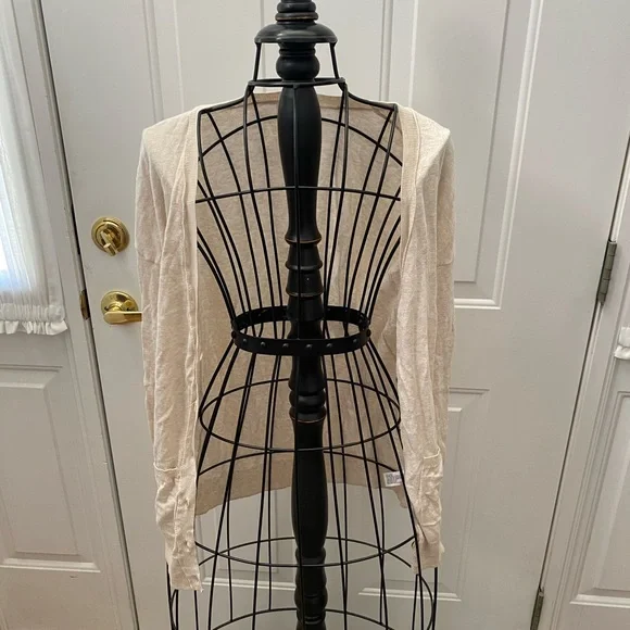 Target 100% Cotton Lightweight Cream Bottom Button Front Cardigan Size M - Picture 2 of 6